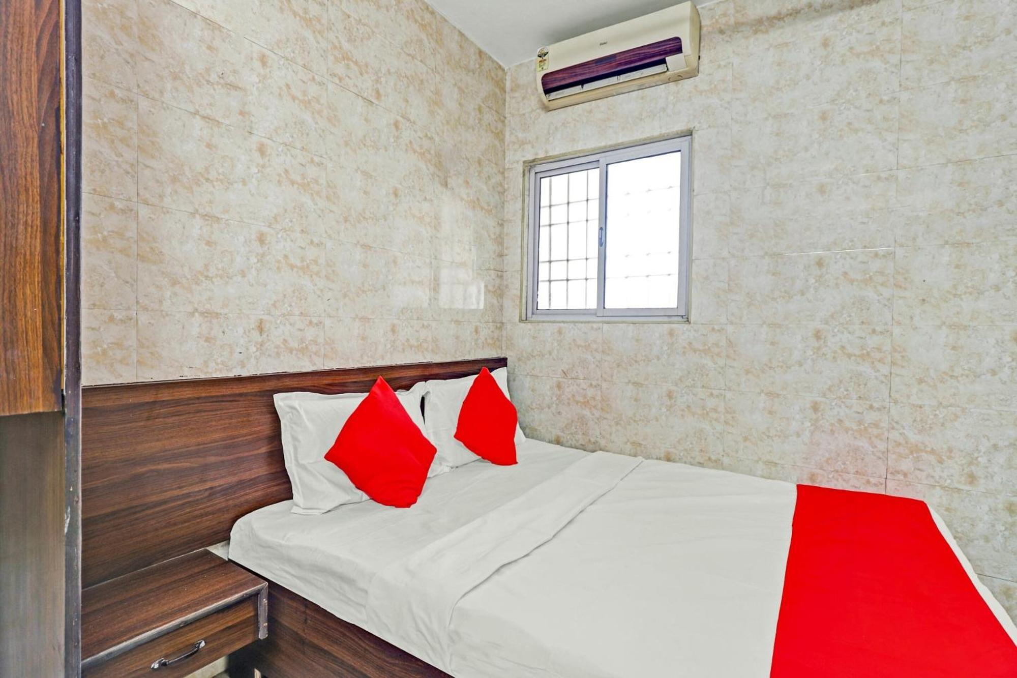Hotel O Arunachala Guest House Chennai Esterno foto