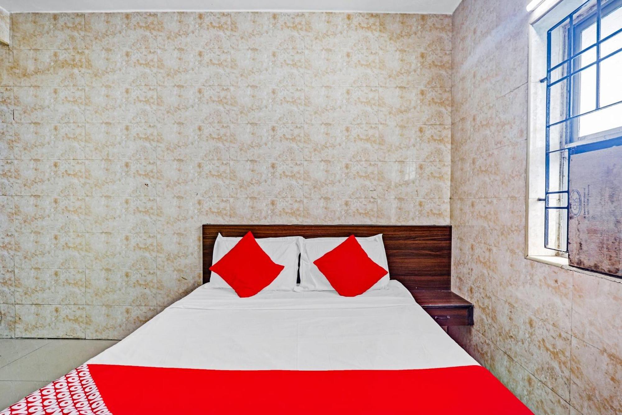 Hotel O Arunachala Guest House Chennai Esterno foto