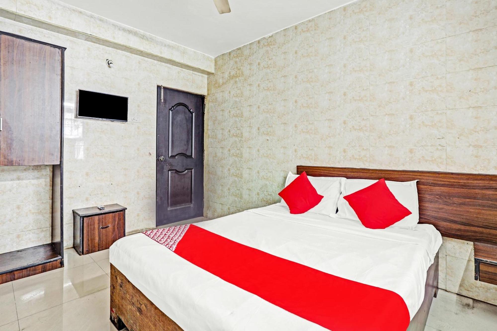 Hotel O Arunachala Guest House Chennai Esterno foto